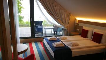 Фото номера Улучшенный семейный номер Отель Hotel Skipper г. Рева 3